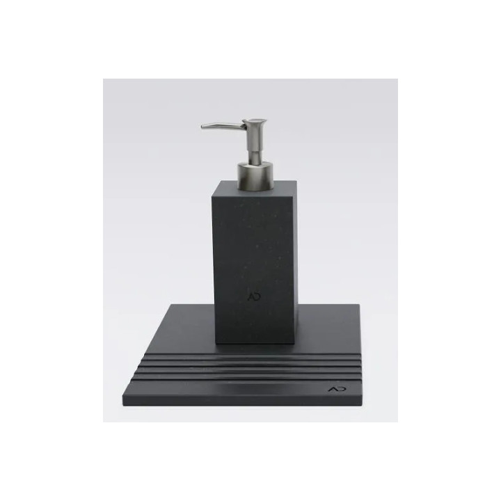 Kamienny dozownik do mydła KARPATY - kwadratowy (Czarny) 75 x 75 x 120