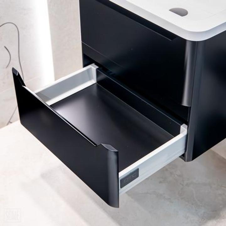 Czarna szafka łazienkowa CASE 60 cm – elegancja i nowoczesność