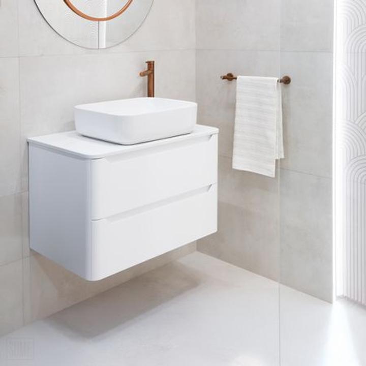 Biała szafka łazienkowa CASE 60 cm – nowoczesna i funkcjonalna