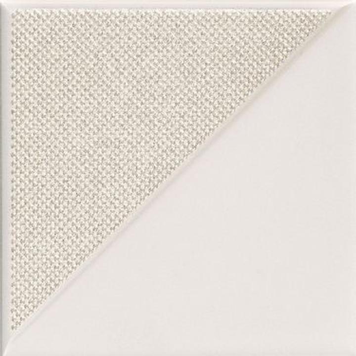 Navy, biel, srebro i złoto - kolekcja płytek Reflection Tubądzin