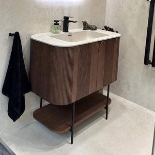 Umywalka meblowa LUXOR 90 cm – przestronność i minimalistyczny styl