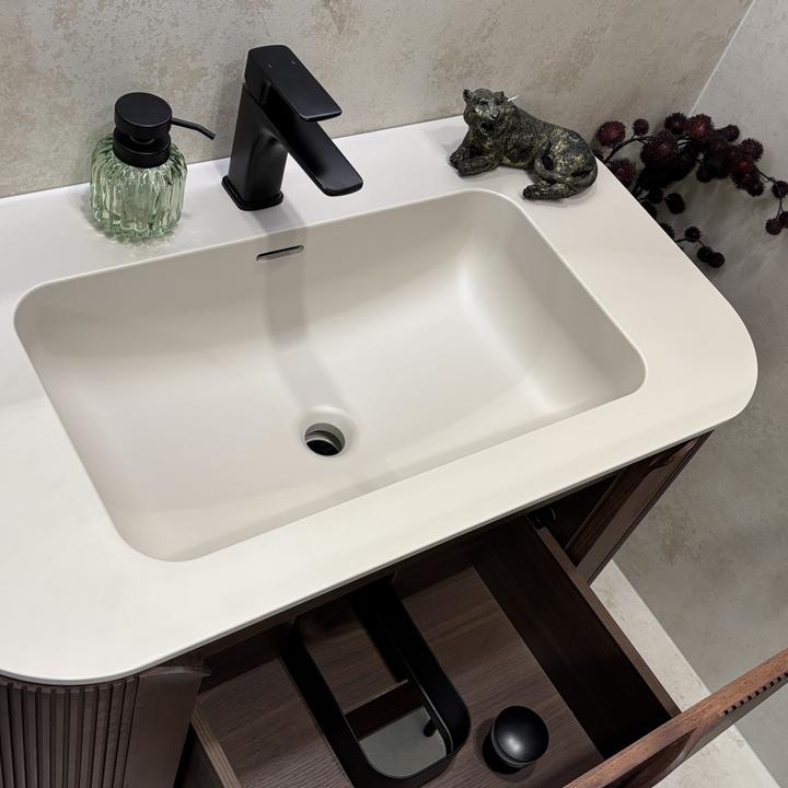 Umywalka meblowa LUXOR 90 cm – przestronność i minimalistyczny styl