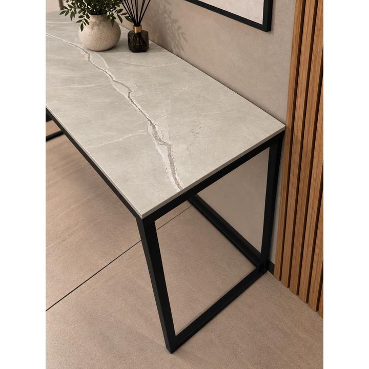 KONSOLA Z BLATEM ZE SPIEKU KWARCOWEGO RITUAL/BLACK 140x38x77,2 cm
